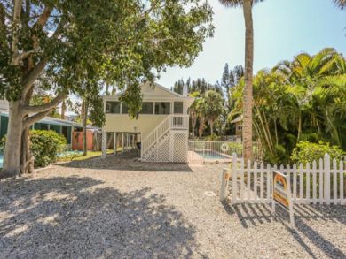 Fort Myers 3 Bedroom Vacation Home with Private Pool