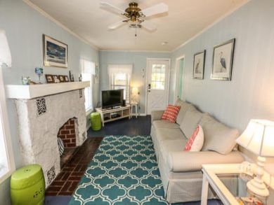 Fort Myers 3 Bedroom Vacation Home with Private Pool