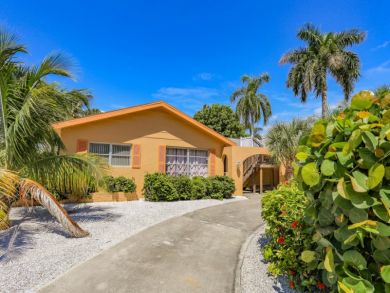 Fort Myers Beach Accommodation Sleeps Eight