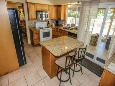 Fort Myers Beach Accommodation Sleeps Eight