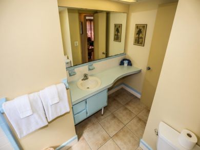 Fort Myers Beach Accommodation Sleeps Eight