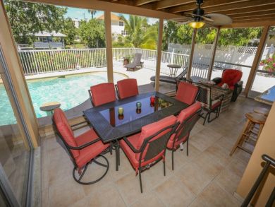 Fort Myers Beach Accommodation Sleeps Eight