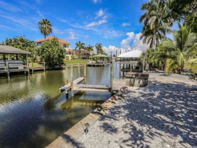 Fort Myers Beach Accommodation Sleeps Eight