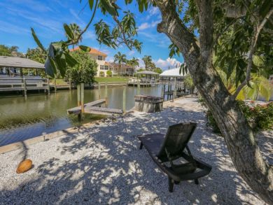 Fort Myers Beach Accommodation Sleeps Eight
