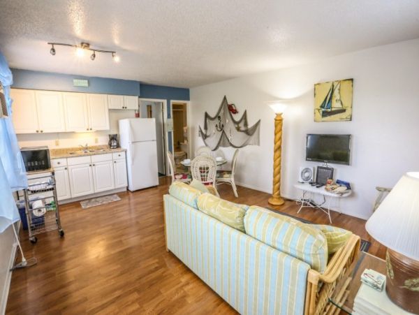 Four Separate Bedroom Fort Myers Vacation Home