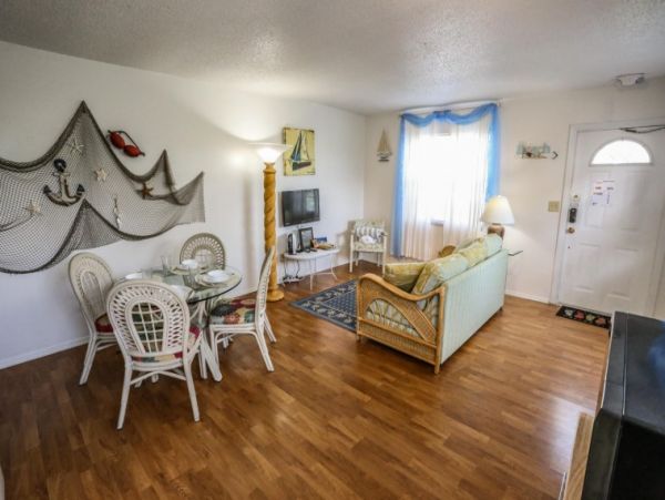 Four Separate Bedroom Fort Myers Vacation Home