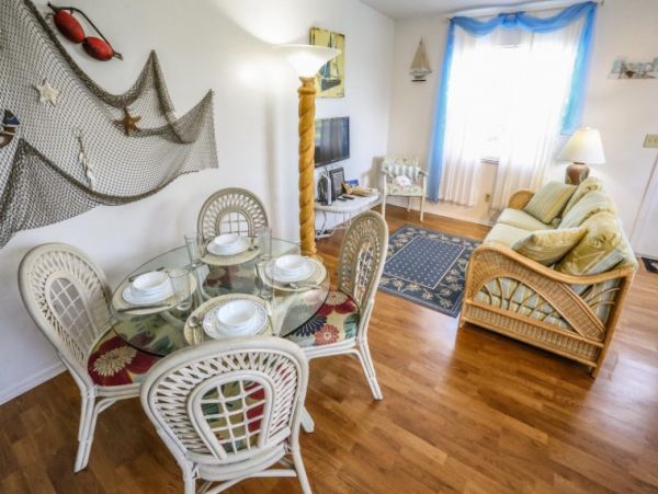 Four Separate Bedroom Fort Myers Vacation Home