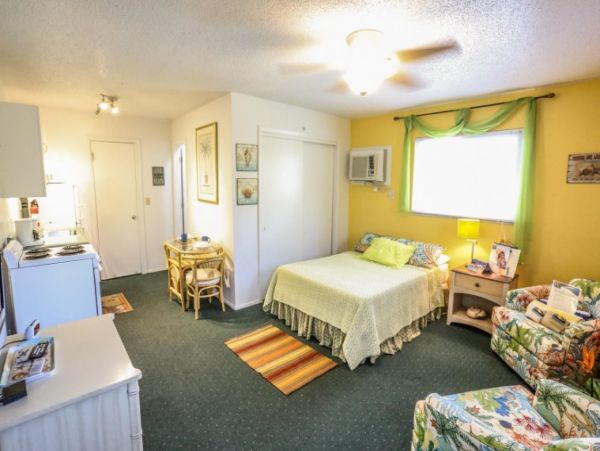 Four Separate Bedroom Fort Myers Vacation Home