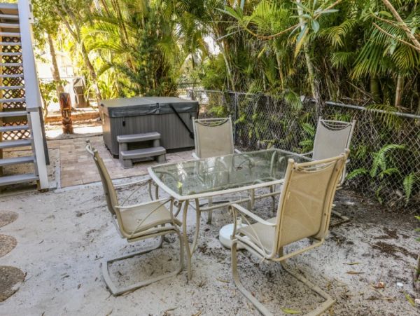 Four Separate Bedroom Fort Myers Vacation Home