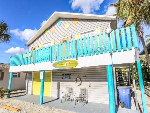 Four Separate Bedroom Fort Myers Vacation Home