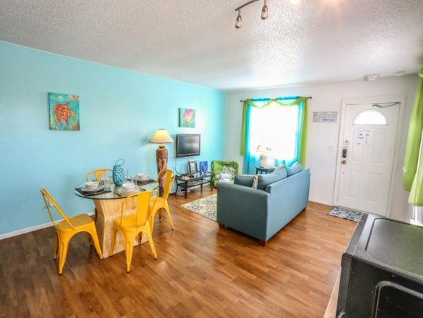 Four Separate Bedroom Fort Myers Vacation Home