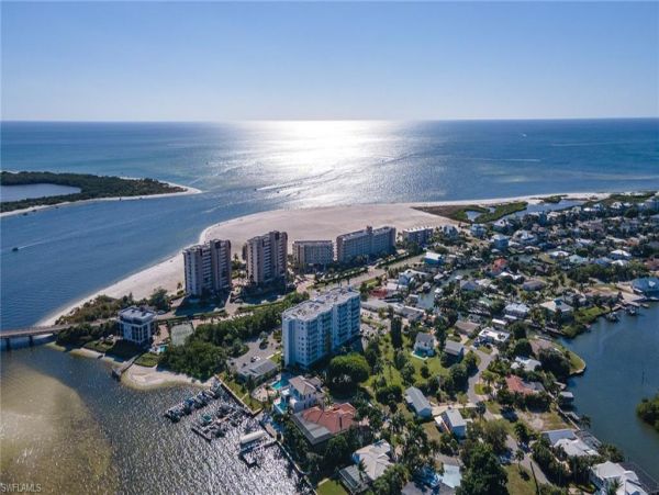 Fort Myers Beach Beachfront Two Bedroom Condo