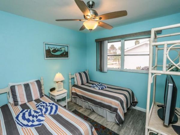 Charming 4 Bedroom Vacation Rental in Fort Myers Beach