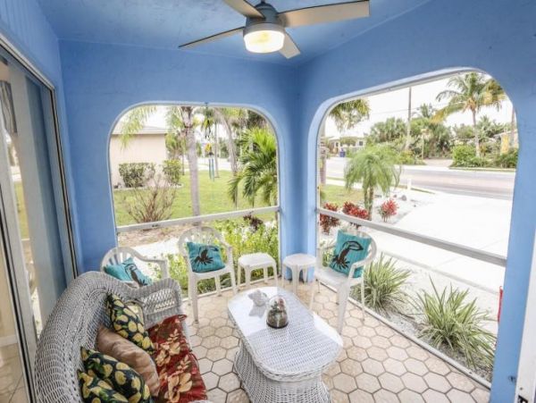 Charming 4 Bedroom Vacation Rental in Fort Myers Beach