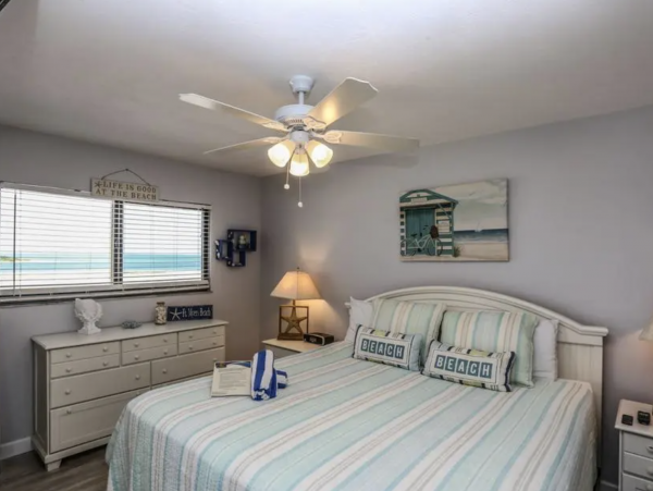Fort Myers Beachfront Vacation Condo.