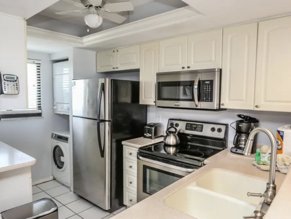 Fort Myers Beachfront Vacation Condo.