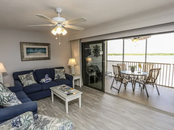 Fort Myers Beachfront Vacation Condo.