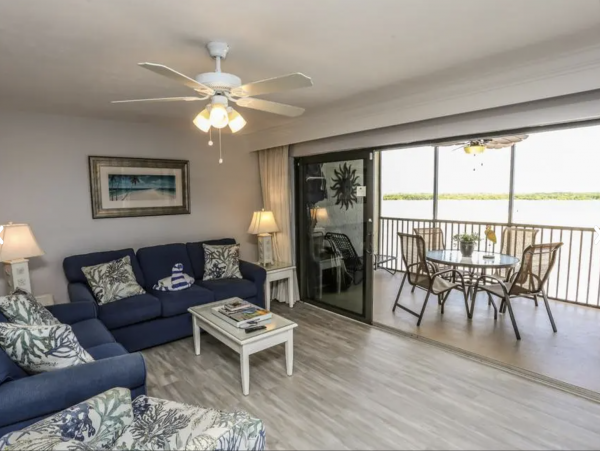 Fort Myers Beachfront Vacation Condo.