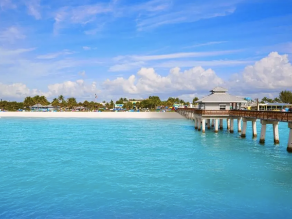 Fort Myers Beachfront Vacation Condo.