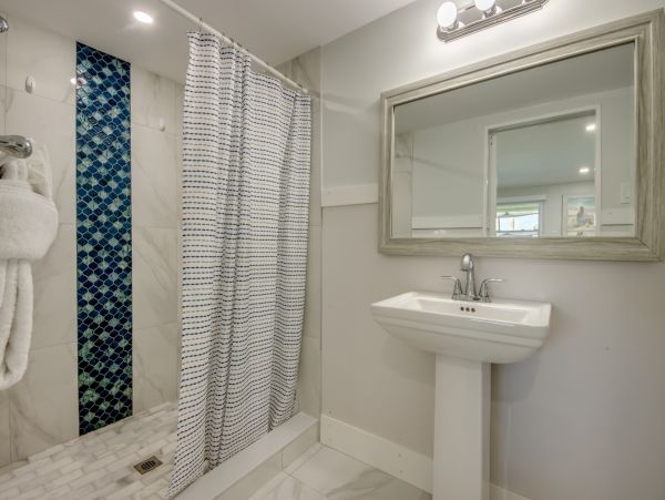 Fort Myers Lovely Rental Home Sleeps Ten Guests ACROSS From The Beach