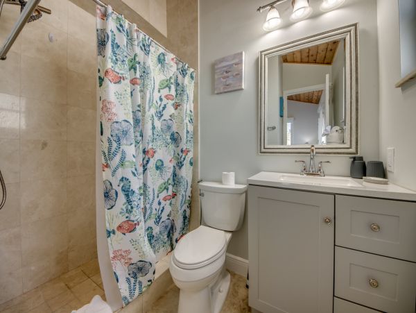 Fort Myers Lovely Rental Home Sleeps Ten Guests ACROSS From The Beach