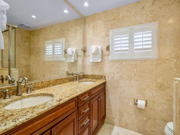 Fort Myers 4 Bedroom Pool Home Canal View Sleeps 12
