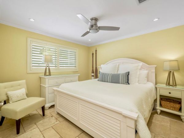Fort Myers 4 Bedroom Pool Home Canal View Sleeps 12