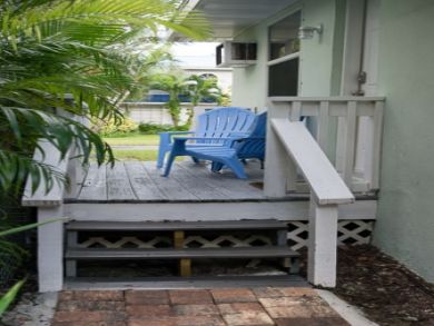 Fort Myers Beach Cozy One Bedroom Vacation Duplex