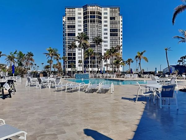 Fort Myers Beach Vacation Rental – Estero Bay Waterfront Condo with Resort Amenities