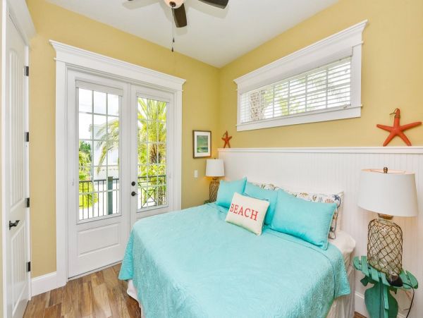 Holmes Beach Vacation Rental Pool Home Steps to Beach