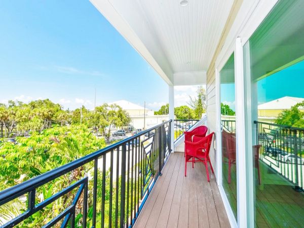 Holmes Beach Vacation Rental Pool Home Steps to Beach