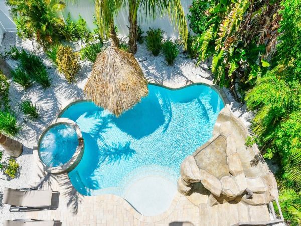 Holmes Beach Vacation Rental Pool Home Steps to Beach