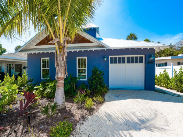 Holmes Beach Fabulous Four Bedroom Home Sleeps 10