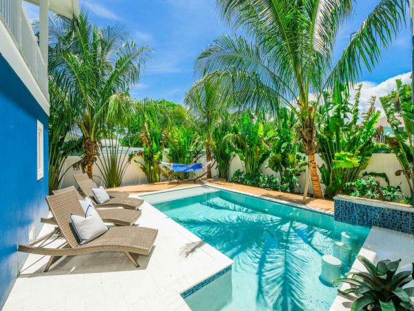 Anna Maria Island 5 Bedroom Luxury Pool Vacation Home