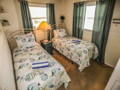 Old Florida Rental in Gulf Island Manor Subdivision