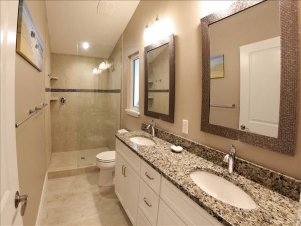Four Bedroom Vacation Rental Home with Private Pool in Holmes Beach