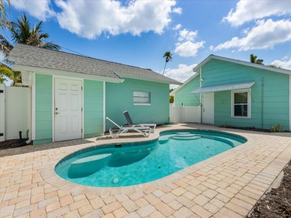 Anna Maria Island Holmes Beach Home 919735