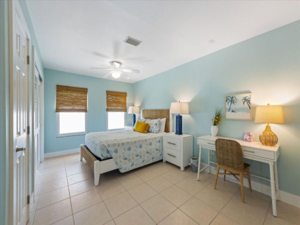 Anna Maria Island Holmes Beach Home 919735