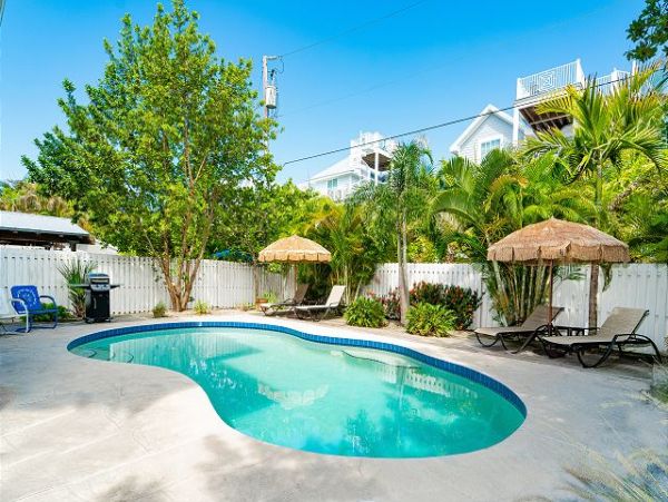 Pet Friendly Anna Maria Vacation Pool Home Sleeps 8 Guests, two blocks from the beach!