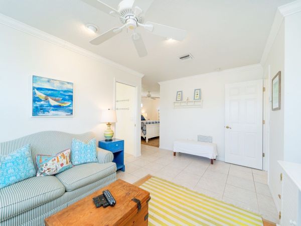 Pet Friendly Anna Maria Vacation Pool Home Sleeps 8 Guests, two blocks from the beach!