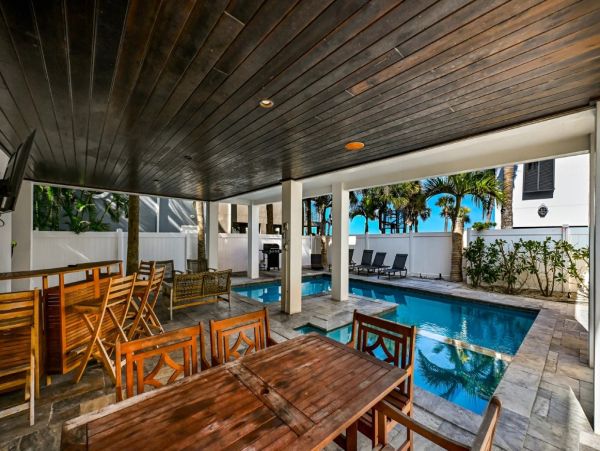 Luxury Anna Maria Island Vacation Rental - Florida Gulf Coast Bayfront Home