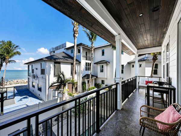 Luxury Anna Maria Island Vacation Rental - Florida Gulf Coast Bayfront Home