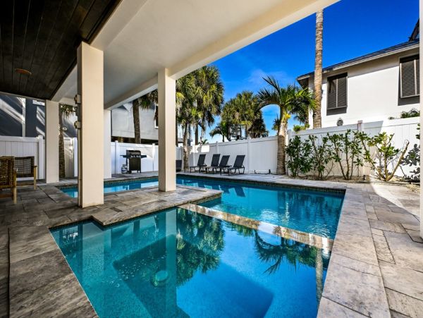 Luxury Anna Maria Island Vacation Rental - Florida Gulf Coast Bayfront Home