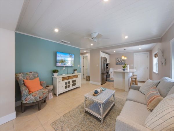 A Charming North Anna Maria Island Beach Cottage
