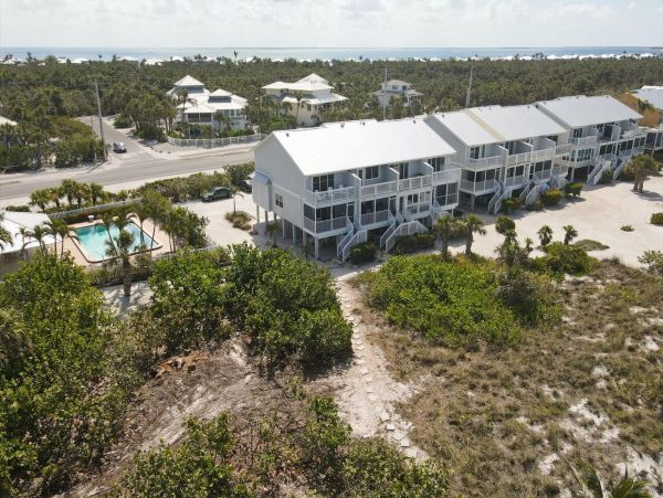 A Rare End Unit Beachfront Two Bedroom Condo Boca Grande