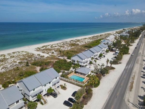 A Rare End Unit Beachfront Two Bedroom Condo Boca Grande