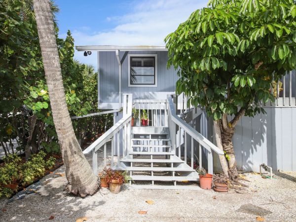 Boca Grande 4 Bedroom Pool Home Sleeps 8 Walk to Beach