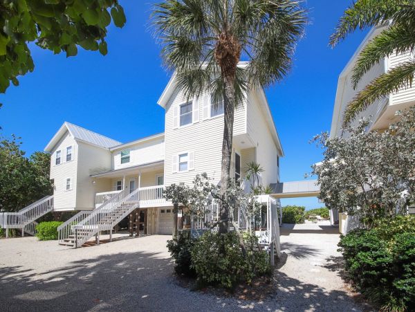 Spectacular Views Boca Grande Vacation Rental on Beach