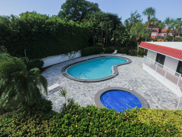 Beautiful Boca Grande Vacation Condo With Communal Pool