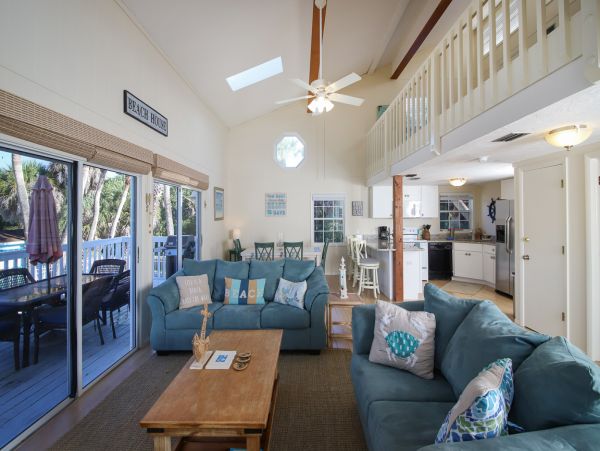 Boca Grande Single Family Home minutes from the Beach!